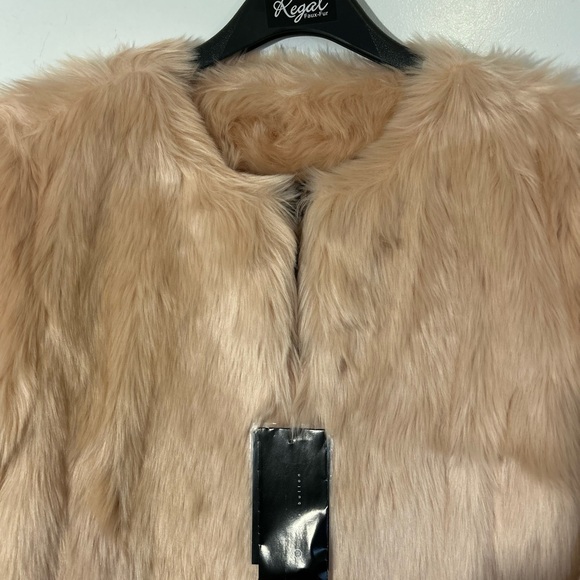 REGAL FAUX FURS Jacket , Light Tan, Women’s Size M , NWT - Picture 3 of 6